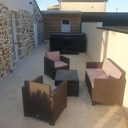 Gite Atypique Avec Jacuzzi Hillion Экстерьер фото